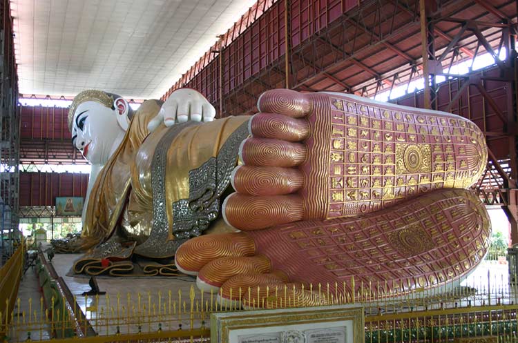Reclining Buddha image at Chauk Htat Gyi Pagoda in Yangon