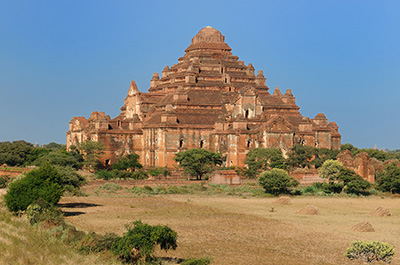 The massive Dhammayangyi temple on the plains of Bagan