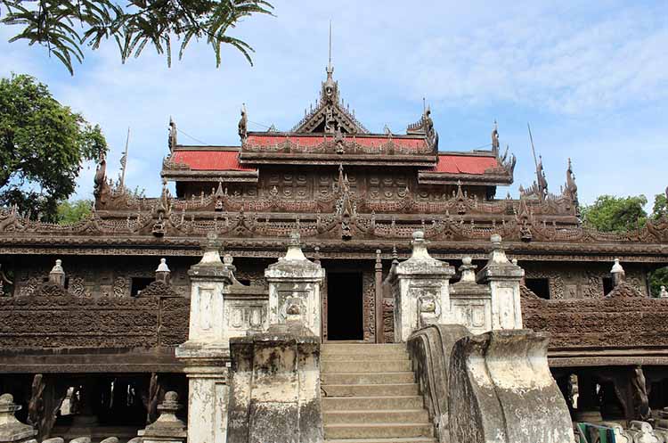 Front view of the Shwenandaw Monastery in Mandalay