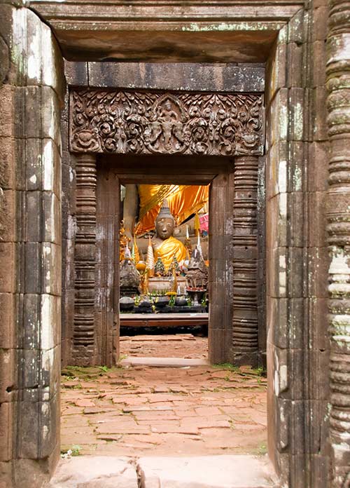 Buddha image in the main sanctuary