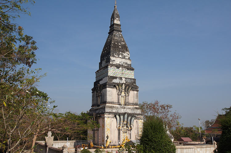Wat Phra Phutthabat Bua Bok temple
