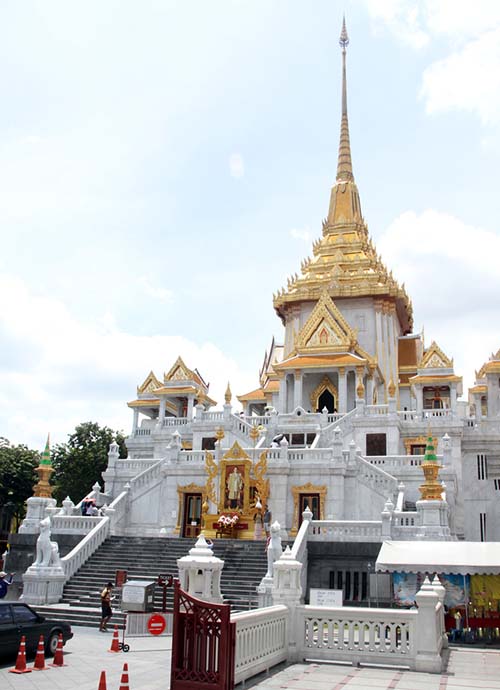 The mondop of Wat Traimit housing the Golden Buddha