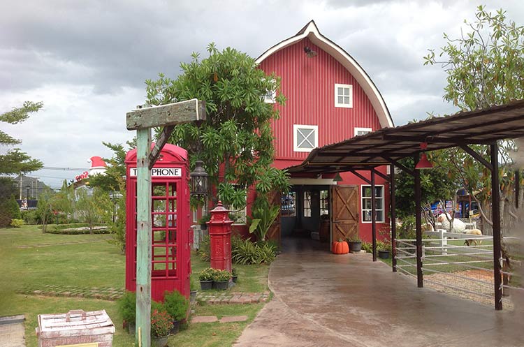 Barn House at 1000 Sook Food and Farm