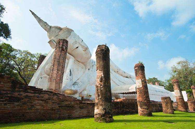 Reclining Buddha at Wat Khun Inthapramun, Ang Thong