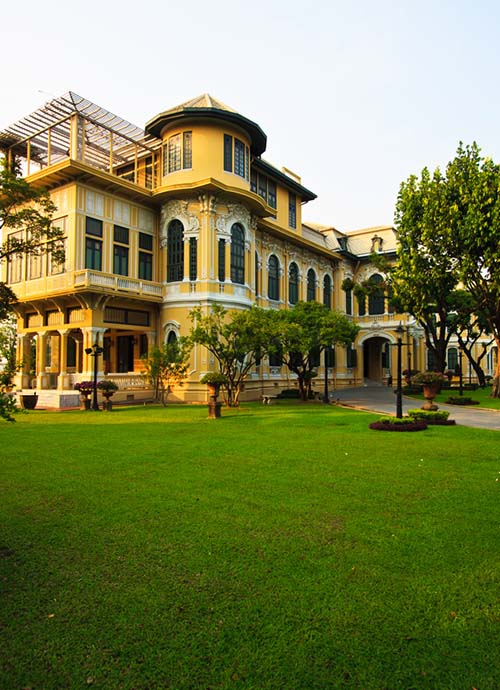 Bang Khun Phrom Palace