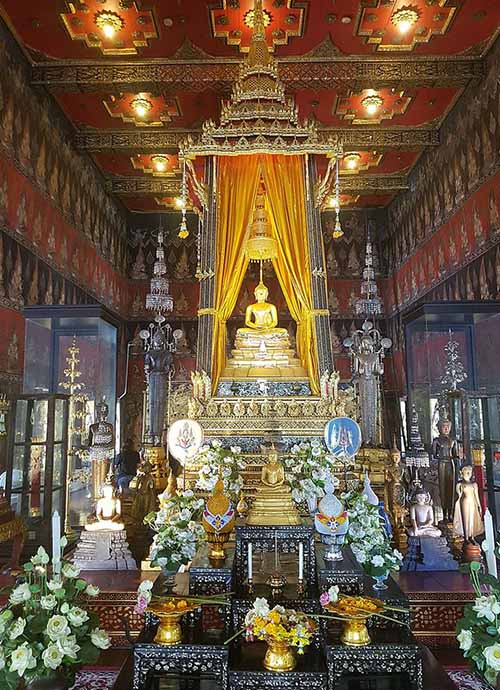 The Phra Phuttha Sihing Buddha image in the Buddhaisawan Chapel