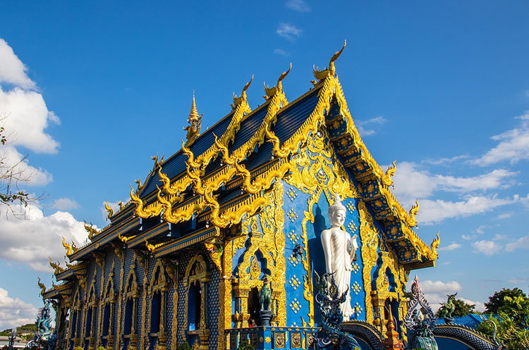The main building of the Blue Temple