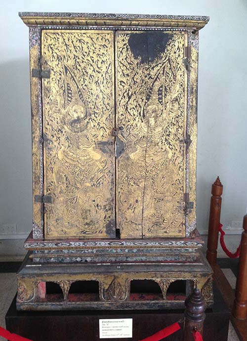 A lacquered cabinet used to store ancient Buddhist scriptures
