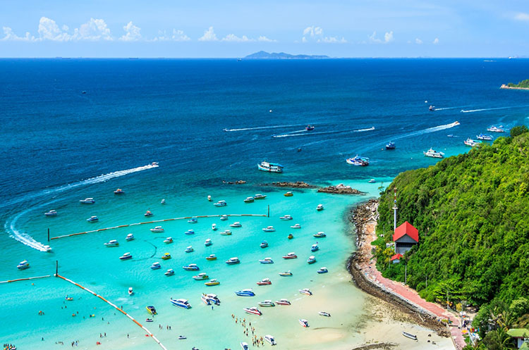 A bay with a beach at Coral Island near Pattaya