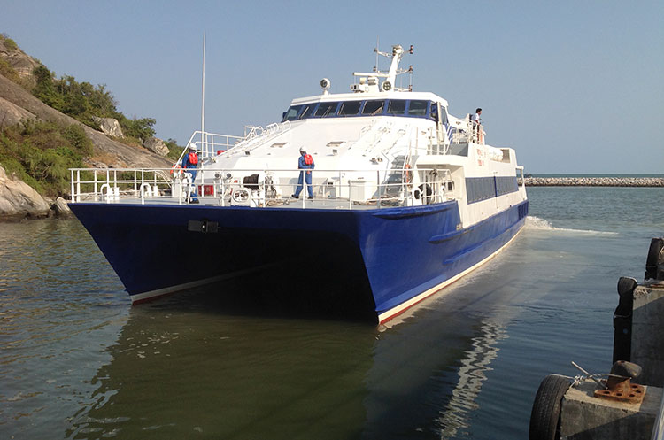 The ferry boat connecting Pattaya and Hua Hin
