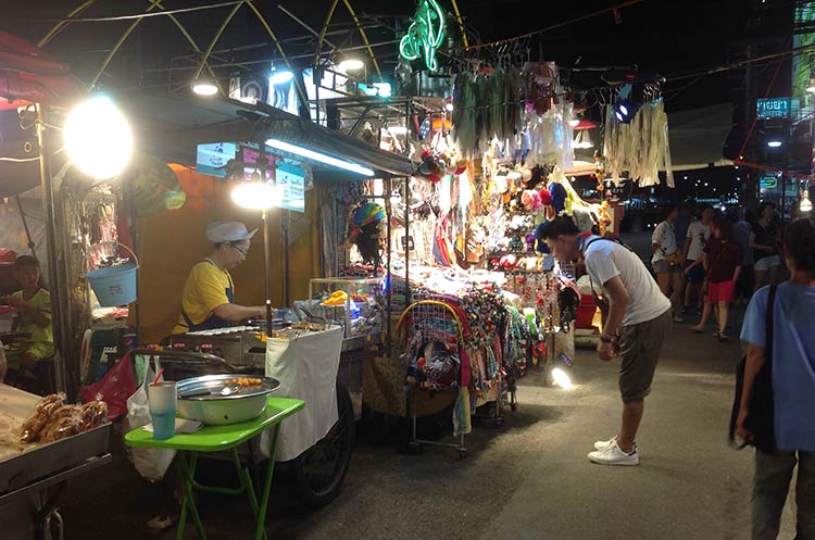 Stalls at Hua Hin night market