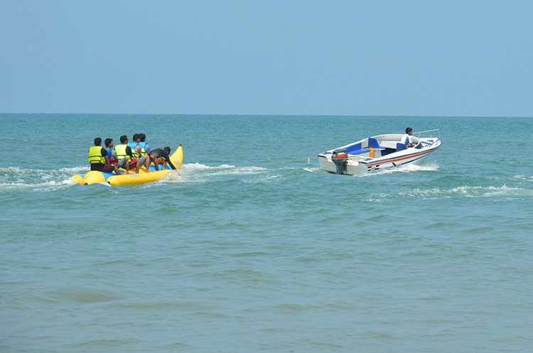 A banana boat on the sea at Jomtien Beach