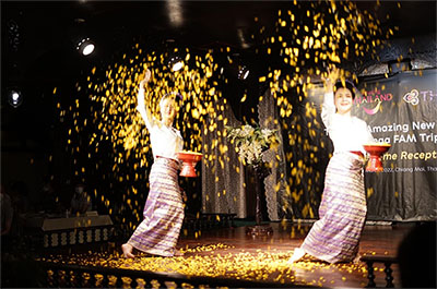 Dancers wearing traditional Northern Thai dress