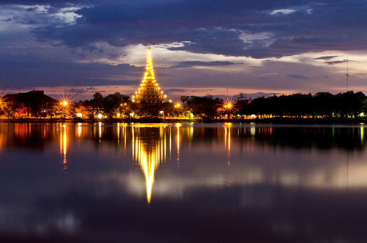 Phra Mahathat Kaen Nakhon at Kaen Nakhon lake in the center of Khon Kaen town