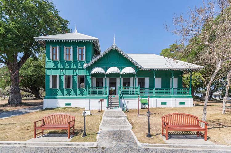 King Chulalongkorn’s Summer Palace on Koh Si Chang