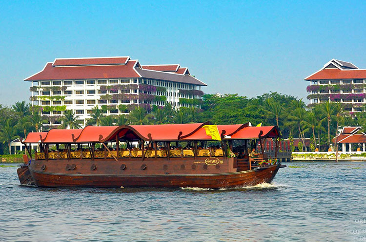 The Manohra dinner cruise barge on the Chao Phraya river