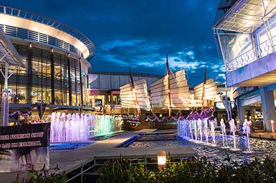 Jungceylon Shopping Center in Patong