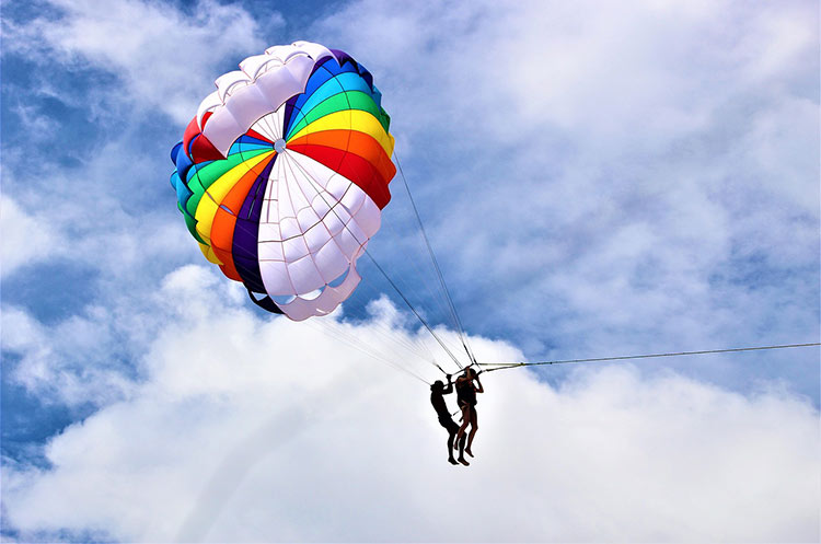 Parasailing at Patong beach