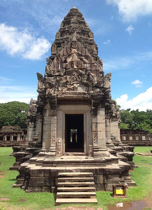 Prasat of the main sanctuary