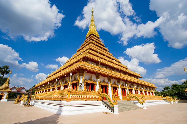 Phra Mahathat Kaen Nakhon in Khon Kaen town