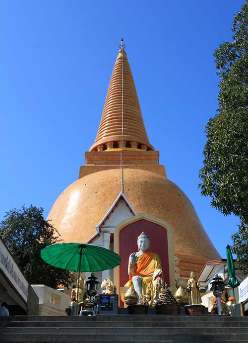 The Phra Pathom Chedi in Nakhon Pathom town