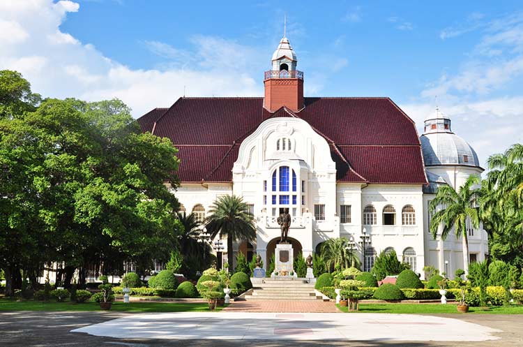 The European style Phra Ram Ratchaniwet Palace in Phetchaburi Town
