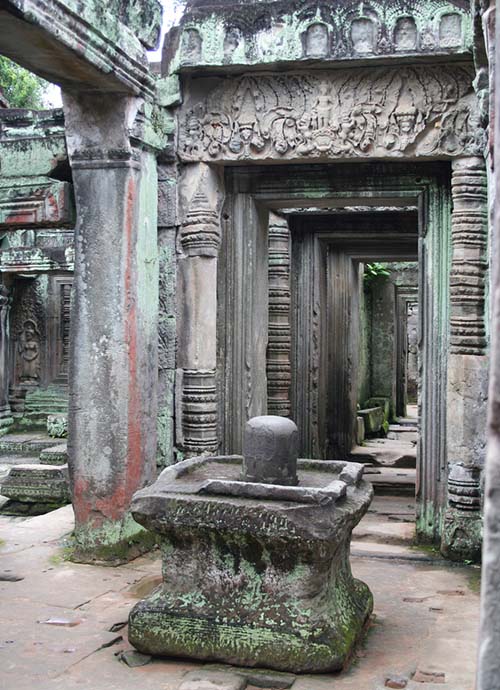 A linga in the Preah Khan