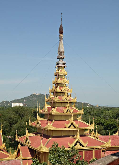 Pyatthat roof at the Royal Palace