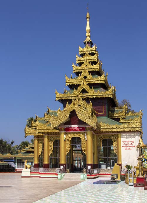 A pavilion with a Pyatthat roof