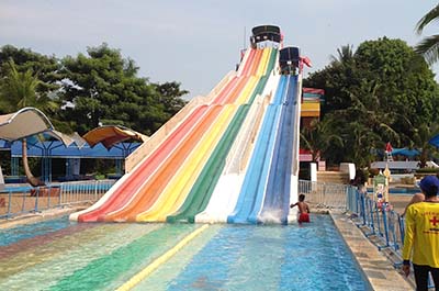 The 23 meter high Speed Slide water ride