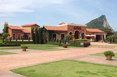 Italian style buildings at Silverlake Vineyard