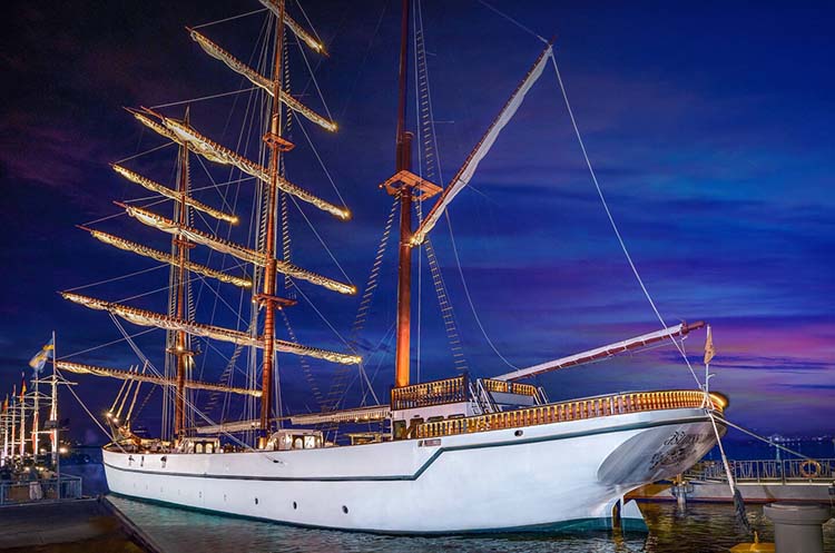 The three master Sirimahannop sailing ship on the Chao Phraya river in Bangkok