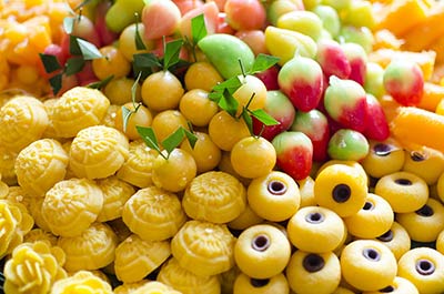 Colorful Thai snacks and sweets