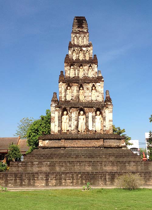 Mahabol chedi at Wat Ku Kut in Lamphun