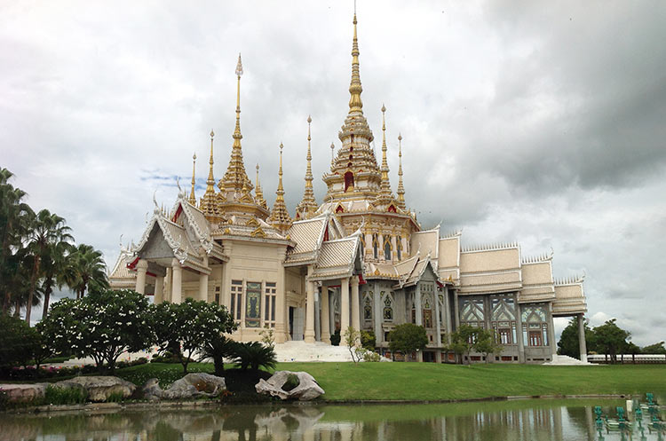 Wat Luang Phor Toh