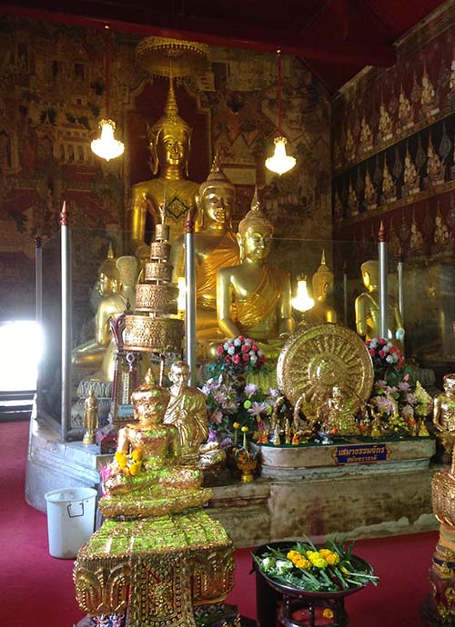 Buddha images in the viharn