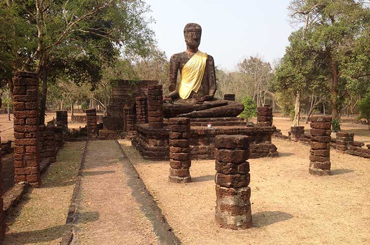 Buddha image in the viharn of the Wat Singha, Kamphaeng Phet Historical Park