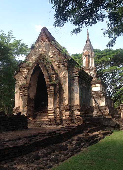 Wat Suan Kaeo Utthayan Noi