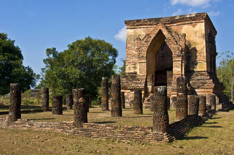 Wat Tra Phang Thong Lang in the East zone of the Sukhothai Historical Park